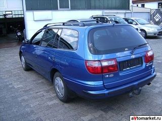 Toyota Carina foto 2