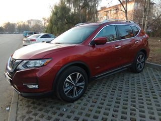 Nissan X-Trail foto 1