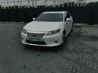 Lexus ES Series