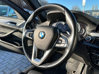 BMW 5 Series foto 14