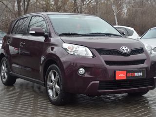 Toyota Urban Cruiser foto 1