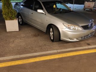 Toyota Camry foto 1