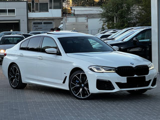 BMW 5 Series foto 1