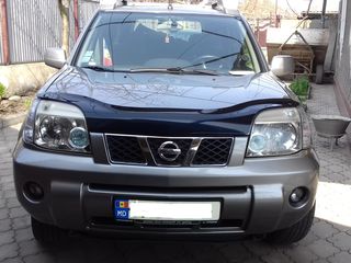 Nissan X-Trail foto 2