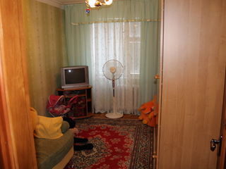 Apartament curat si ingrijit de la proprietar. foto 3