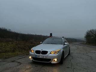 BMW 5 Series foto 4