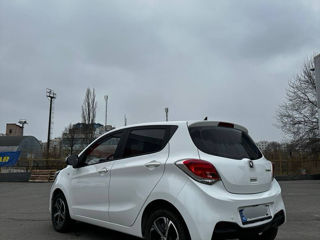 Changan E-STAR foto 4