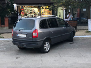 Opel Zafira foto 7