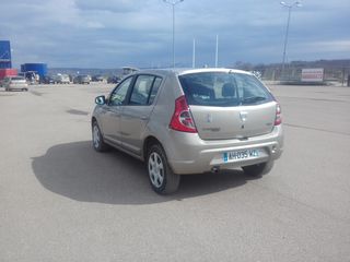 Dacia Sandero foto 4