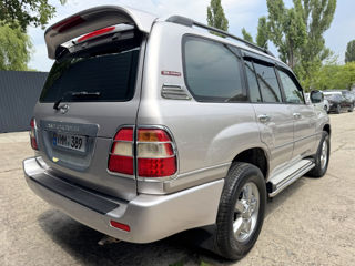 Toyota Land Cruiser фото 2