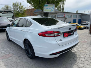 Ford Fusion foto 4