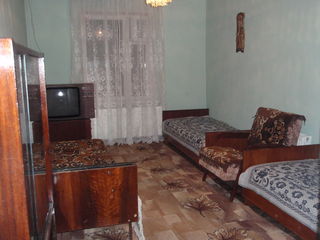 В Кишиневе на Старой Почте недорого сдается 1-комнатная квартира на земле foto 2