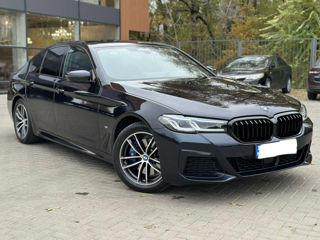 BMW 5 Series foto 4