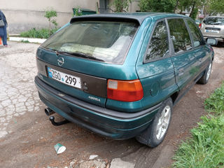 Opel Astra foto 3