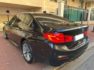 BMW 5 Series foto 3