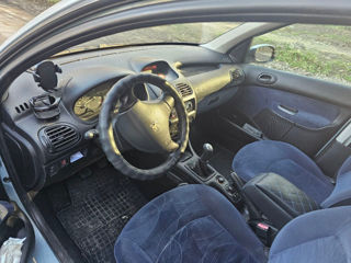 Peugeot 206 foto 4