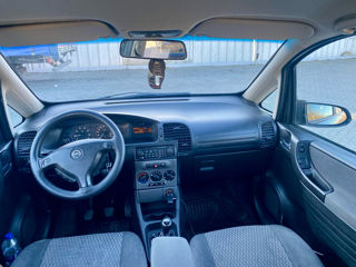 Opel Zafira foto 7