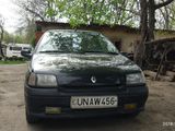 Renault Clio foto 1