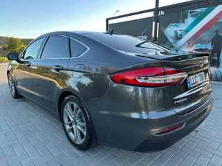 Ford Fusion foto 3