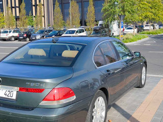 BMW 7 Series foto 3