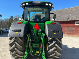 Tractor John Deere 7250R foto 3