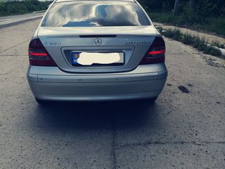 Mercedes C Class foto 2