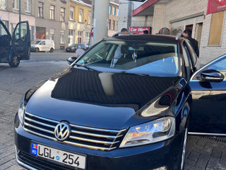 Volkswagen Passat foto 2