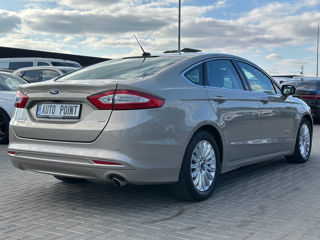 Ford Fusion foto 3