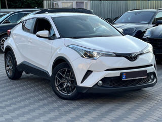 Toyota C-HR foto 4