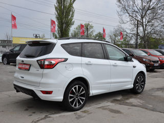 Ford Kuga foto 4