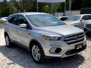 Ford Escape foto 2