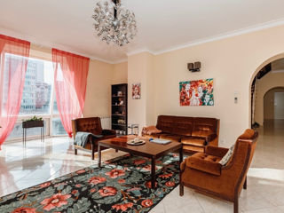 Apartament cu 4 camere, 194 m², Centru, Chișinău foto 7