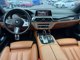 BMW 7 Series foto 10