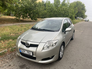 Toyota Auris foto 1