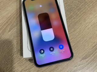 iPhone 11 64gb stare ideala original 100% foto 1