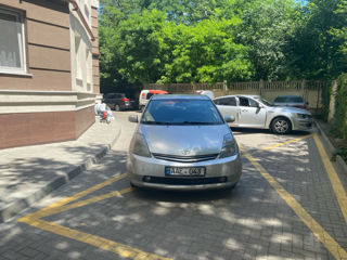 Toyota Prius foto 1