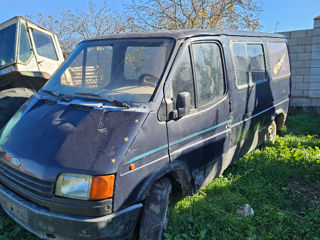 Ford Transit Connect foto 2