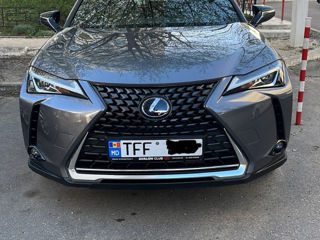 Lexus UX foto 9