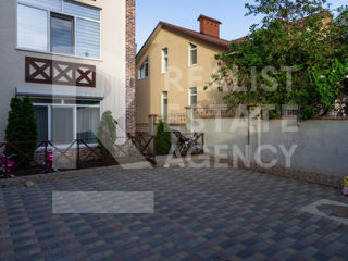 Apartament cu 4 camere, 200 m², Buiucani, Chișinău foto 16