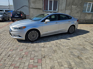 Ford Fusion foto 2