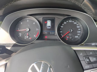 Volkswagen Passat foto 6