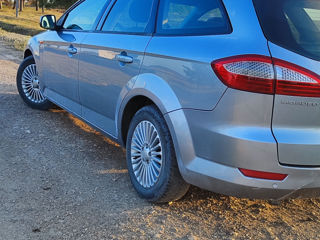 Ford Mondeo foto 3