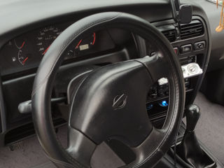 Nissan Primera foto 4