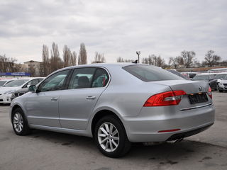 Skoda Superb foto 4