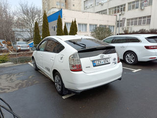 Toyota Prius foto 3