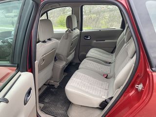 Renault Scenic foto 3