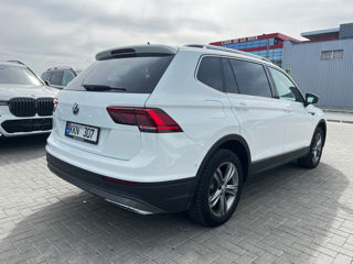 Volkswagen Tiguan foto 2