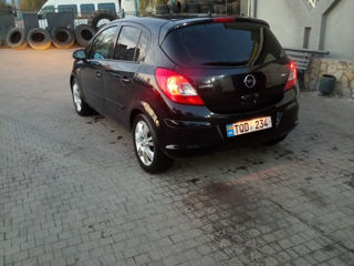 Opel Corsa foto 2