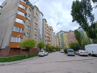 2-х комнатная квартира, 56 м², БАМ, Бельцы