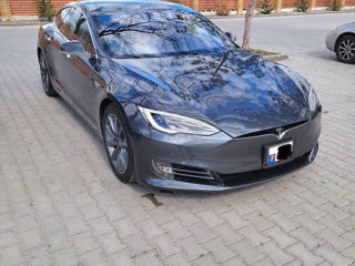 Tesla Model S foto 3